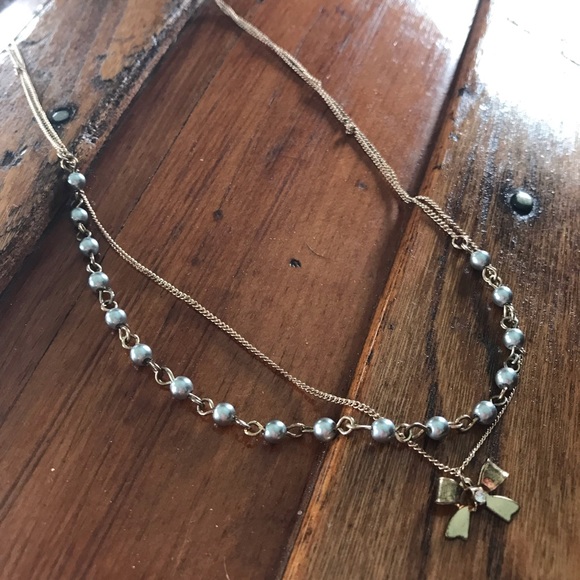 Arrow necklaces and bow necklace - Picture 2 of 2